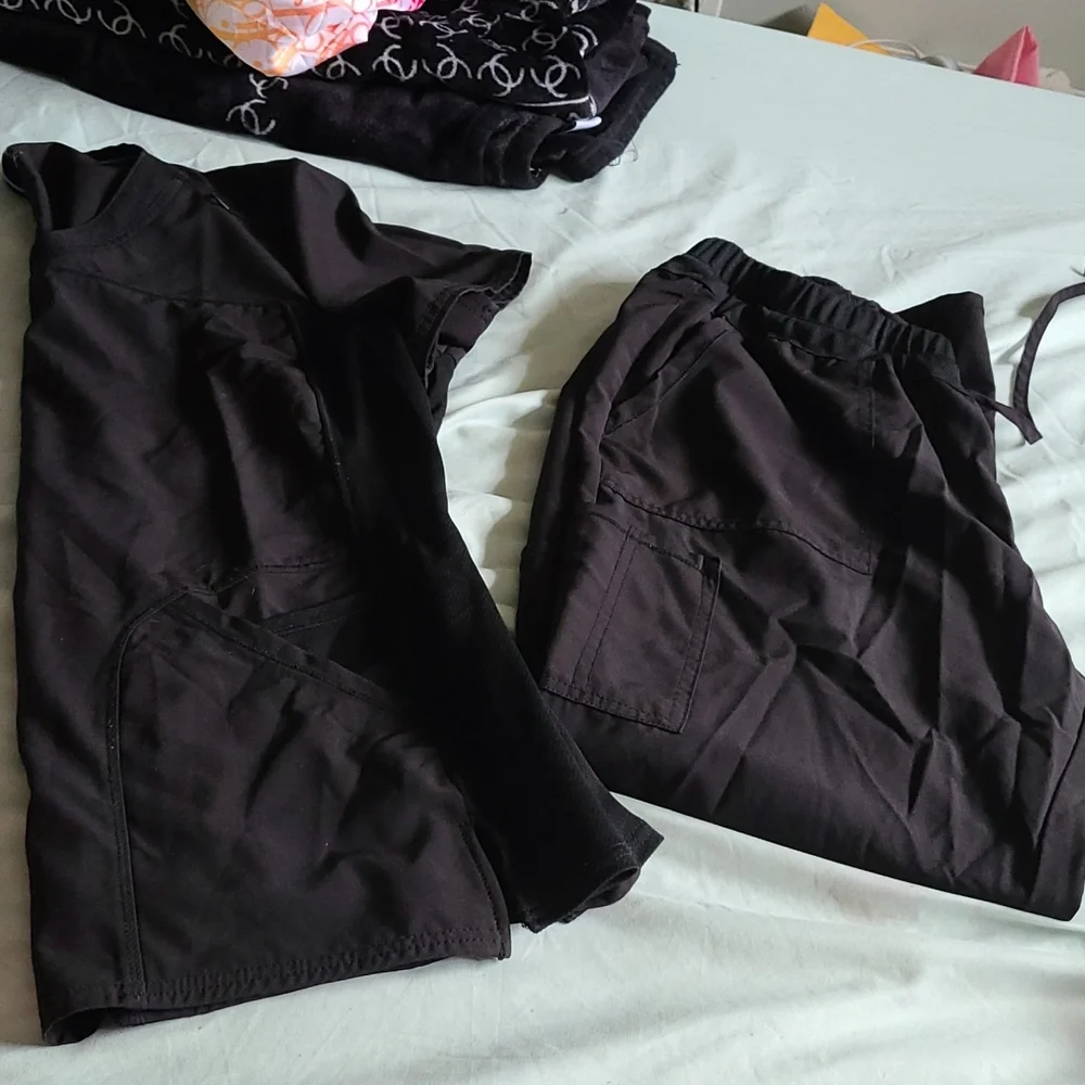 Scrub set - Picture 1 of 1